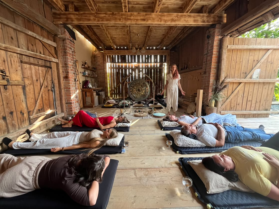 Posledný 3 hodinový soundhealing na stodole